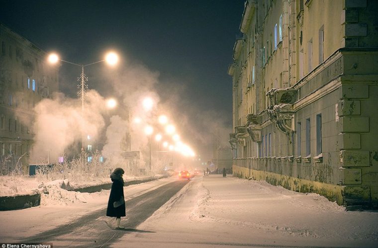 Η πόλη φάντασμα των… ζωντανών-νεκρών: Έχει πάντα κρύο και ο ήλιος δεν βγαίνει! (ΕΙΚΟΝΕΣ)