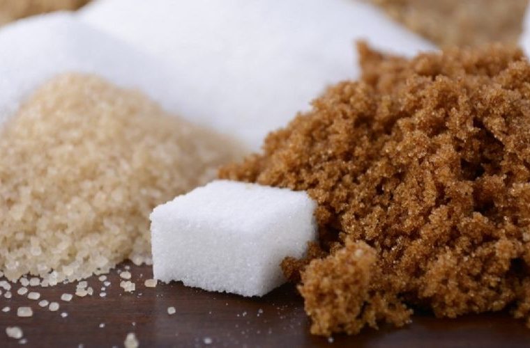 Λευκή ή καστανή ζάχαρη; Ποια είναι τελικά πιο υγιεινή!