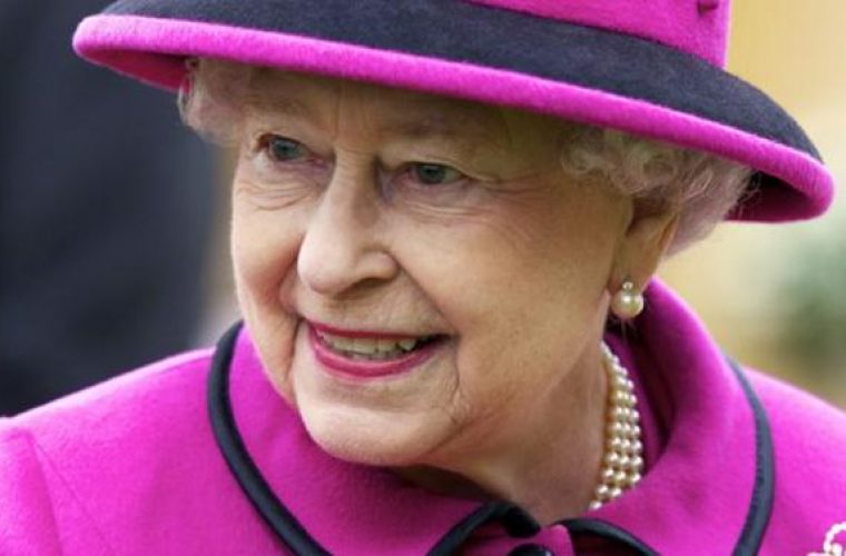 Εντείνεται η ανησυχία των Βρετανών για την κατάσταση της υγείας της Βασίλισσα Ελισάβετ