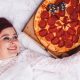 Επικό: Οι Αμερικανοί ανοίγουν λίστα γάμου σε πιτσαρία!