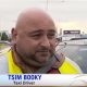 Επος: Έλληνας ταξιτζής στην Αυστραλία τρολάρει ρεπόρτερ ότι λέγεται «Tsim Booky»! (vid)
