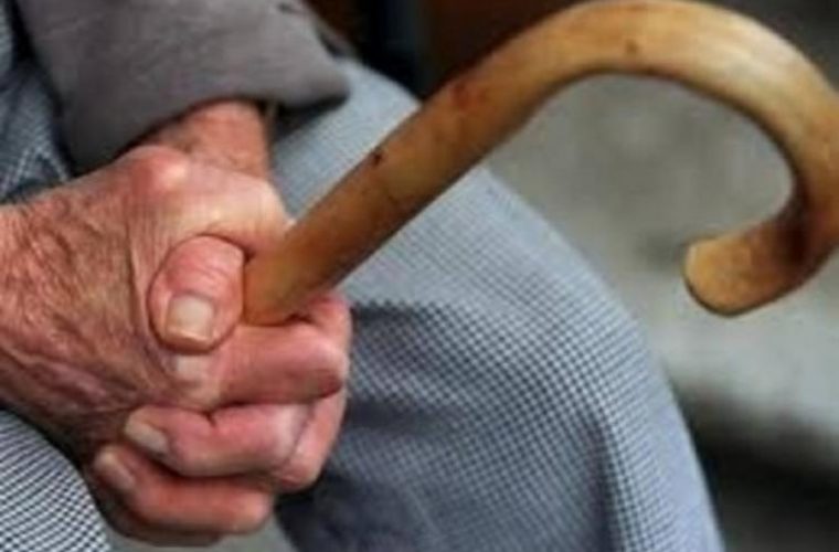 Σοκ στην Πάτρα: Δεκάχρονα παιδιά τραυμάτισαν σοβαρά 84χρονο για να του κλέψουν… 20 ευρώ