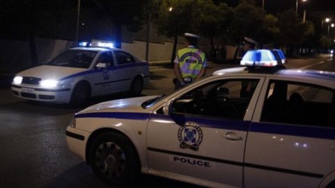 Κρήτη: 130 φορές πυροβόλησε ο ηλικιωμένος που ταμπουρώθηκε όταν σκότωσε τον γιο του -Τραυμάτισε και αστυνομικό