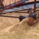 Survivor: Η απίστευτη τούμπα του Ντάνου-Καρφώθηκε με το κεφάλι στην άμμο!