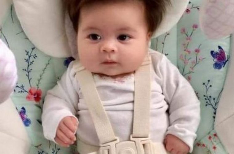 Τα μαλλιά αυτού του μωρού, έχουν τρελάνει πραγματικά το διαδίκτυο!