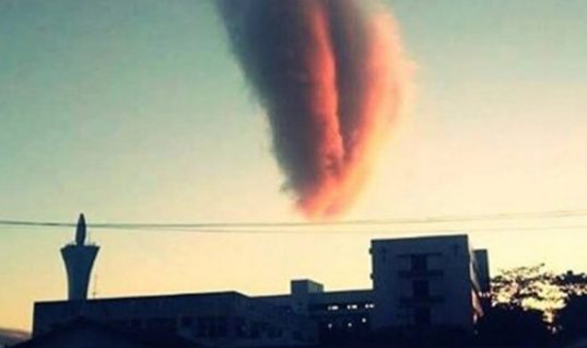 Εικόνα Αποκάλυψης στη Βραζιλία: Σύννεφο, το «χέρι του Θεού» ή μικρός μετεωρίτης;