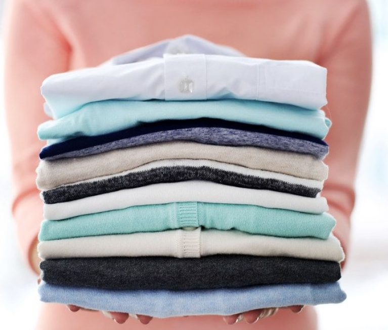 Σουτιέν, τζιν, δερμάτινα: Πόσο συχνά πρέπει να πλένεις τα ρούχα