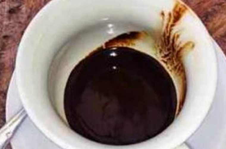 Τέσσερις λόγοι για να μην ξαναπετάξετε το κατακάθι του καφέ!