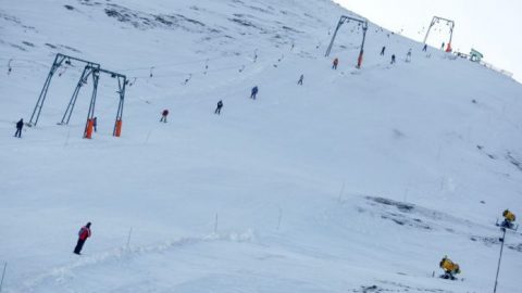 Γρεβενά: Χιονοστιβάδα παρέσυρε πέντε άτομα στη Βασιλίτσα – Σε κρίσιμη κατάσταση 30χρονος