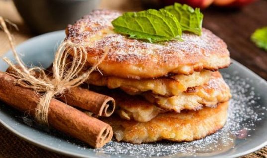 Τα ελληνικά pancakes: Φτιάξε πεντανόστιμες τηγανίτες στο τσακ μπαμ!