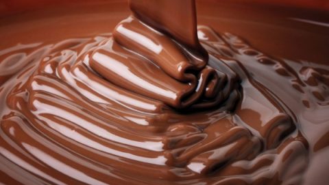 Πώς φεύγει ο λεκές από σοκολάτα