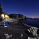Βγαλμένη από… θρίλερ: Το ελληνικό νησί με τη «μαύρη παραλία» που θεωρείται η πιο τρομακτική του κόσμου (εικόνες)