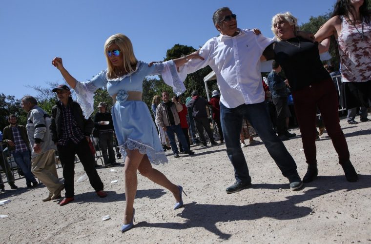 Η Μαρίνα Πατούλη έσυρε τον χορό στο Μαρούσι! (εικόνες)