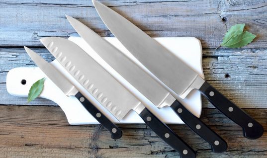 Ο σωστός τρόπος να διατηρείς πάντα κοφτερά τα μαχαίρια της κουζίνας σου
