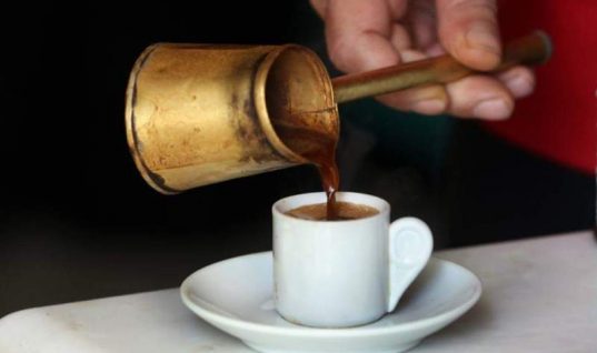 Τα μυστικά του καλού ελληνικού καφέ. Μέχρι πόσους μπορούμε να πιούμε την ημέρα;