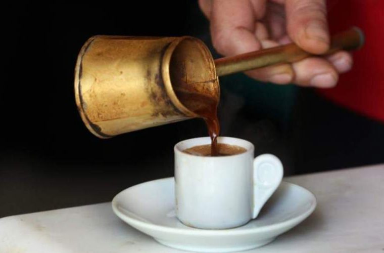 Τα μυστικά του καλού ελληνικού καφέ. Μέχρι πόσους μπορούμε να πιούμε την ημέρα;