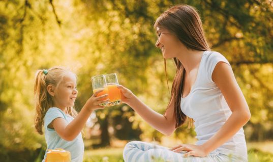 Γιατί οι γονείς δεν πρέπει να δίνουν χυμό πορτοκαλιού στα παιδιά τους για πρωινό -Έρευνα αποκαλύπτει