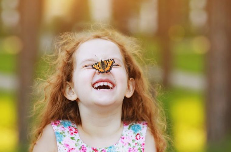 6 μυστικά για να μεγαλώσεις ένα ευτυχισμένο παιδί