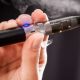 “Καμπανάκι” για το ηλεκτρονικό τσιγάρο: Προκαλεί εγκεφαλικό και έμφραγμα