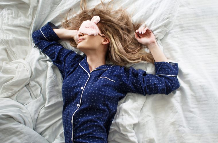 Τέλος στην αϋπνία: Υπάρχει τρόπος να κοιμηθείς μέσα σε δευτερόλεπτα με τη μέθοδο 4-7-8