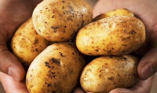 Πώς να ξεφλουδίσετε εύκολα τις πατάτες