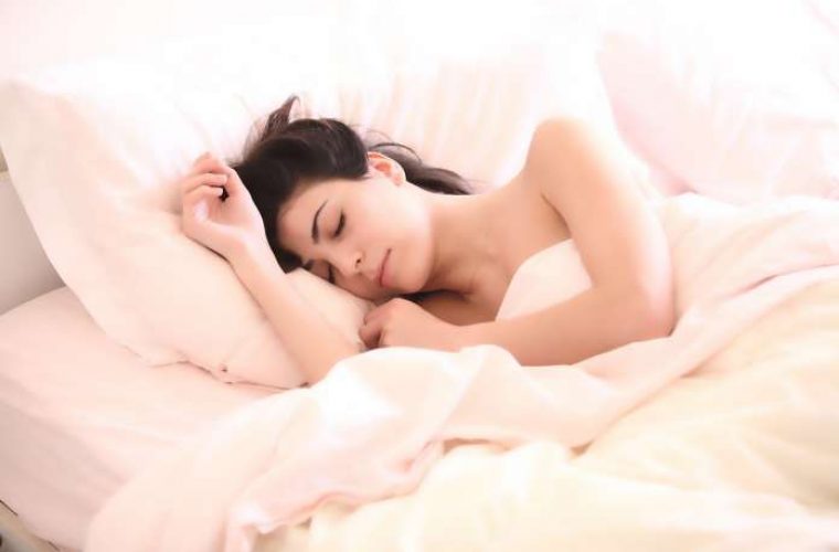 Η καλύτερη στάση στον ύπνο για να νιώσετε ξεκούραστοι και ανανεωμένοι