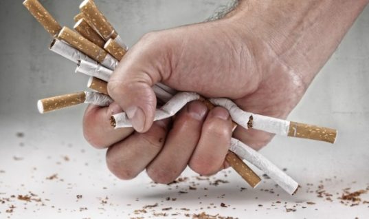 8 πρώην καπνιστές σας συμβουλεύουν πώς να κόψετε το κάπνισμα