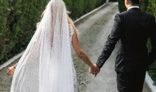 Έλενα Ράπτη: Παντρεύτηκε κρυφά τον αγαπημένο της (εικόνες)