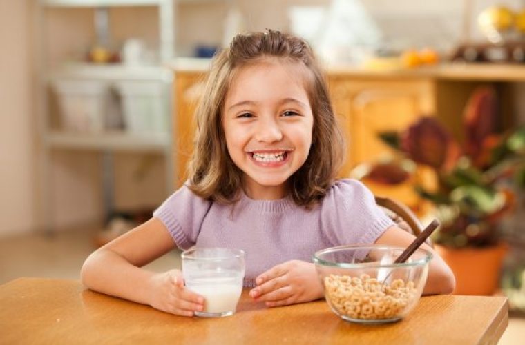 Η τροφή που δεν πρέπει να λείπει από το πρωινό κανενός παιδιού