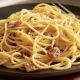 Συνταγή για αυθεντική καρμπονάρα από έναν Ιταλό-  Δείτε τι κάνουμε λάθος