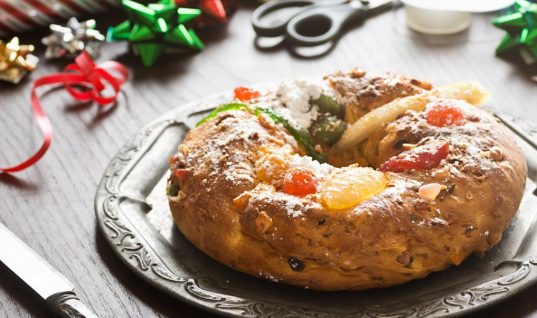 Bolo Rei: Το πορτογαλικό «κέικ του βασιλιά» είναι το χριστουγεννιάτικο γλυκό που πρέπει να φτιάξεις φέτος