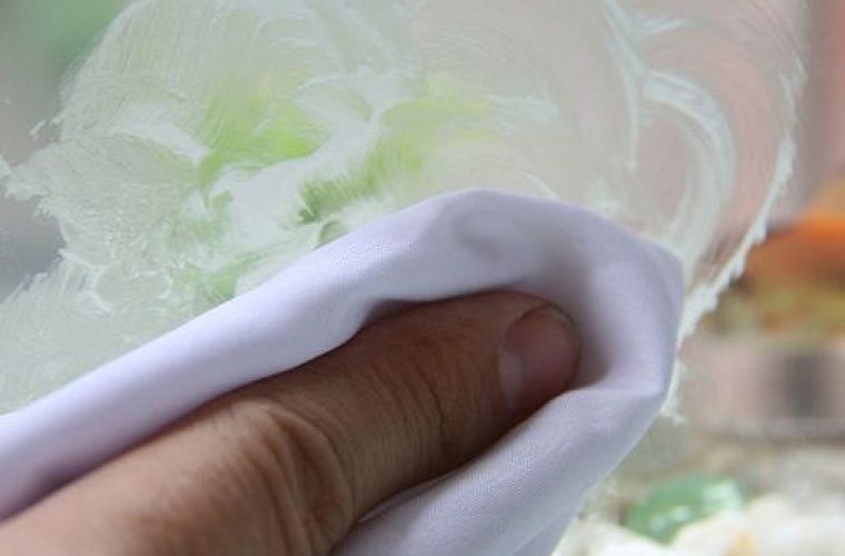 Tips για να εξαφανίστε γρατζουνιές από τζάμια και καθρέφτες!