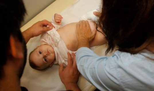 Τσιόδρας: Να εμβολιαστούν χωρίς καθυστέρηση τα παιδιά έως 2 ετών- Δείτε σε ποια αναφέρεται