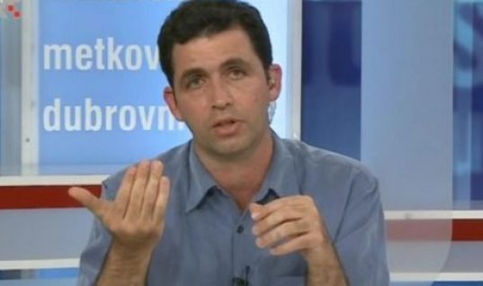 Ο Έλληνας καθηγητής του ΜΙΤ ,Μανώλης Κέλλης, μιλά για το πώς θα θωρακιστούμε και το πότε θα αρθούν τα μέτρα