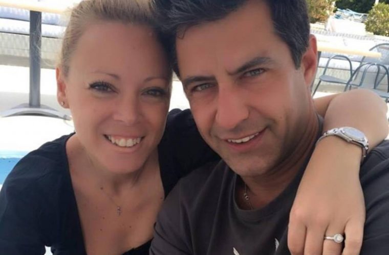 Κωνσταντίνος Αγγελίδης: Η νέα φωτογραφία με τη σύζυγό του και το χαμόγελο αισιοδοξίας