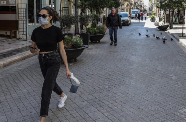 Κορωνοϊός: Έκτακτα μέτρα σε Αχαΐα και Ιωάννινα- Υποχρεωτική χρήση μάσκας παντού