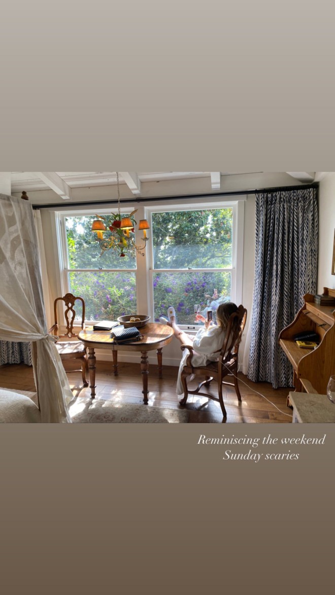 Αμαλία Κωστοπούλου: Η υπέροχη και cozy κρεβατοκάμαρά της στο Λος Άντζελες! (εικόνα)