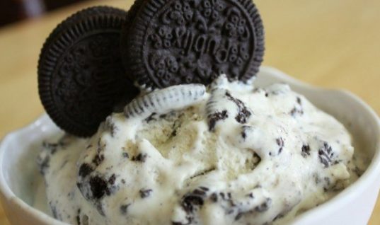 Εύκολη συνταγή για παγωτό με μπισκότο!