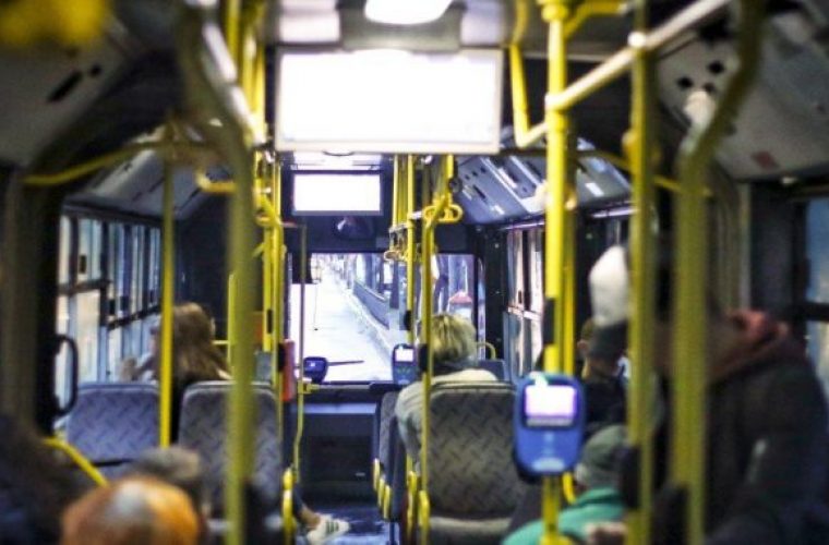 Επιβάτες – «κατάσκοποι» στα λεωφορεία από το Σεπτέμβριο: Τα 4 καθήκοντα που θα έχουν