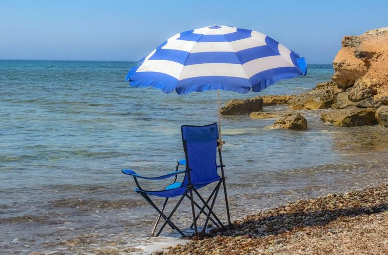 Επίσημη ενημέρωση: Αυτά είναι τα 12 σημεία-παραλίες στην Αττική που απαγορεύεται το κολύμπι