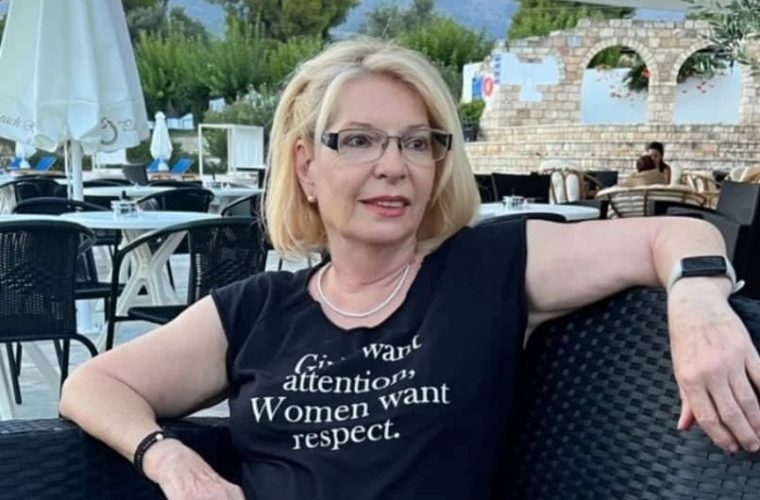 Σαν αδερφές: Είναι η μητέρα πασίγνωστης 52χρονης Ελληνίδας ηθοποιού!