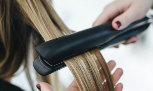 Τα προϊόντα για το ίσιωμα των μαλλιών σχετίζονται με αυξημένο κίνδυνο καρκίνου της μήτρας