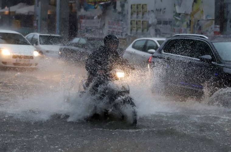 Μαρουσάκης: «Έρχεται ισχυρή επικίνδυνη κακοκαιρία με καταιγίδες, χιόνια και θυελλώδεις ανέμους»