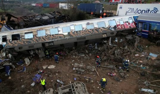 Η Hellenic Train αποζημιώνει τις οικογένειες των θανόντων επιβατών και τους τραυματίες στα Τέμπη– Η ανακοίνωση με τα ποσά