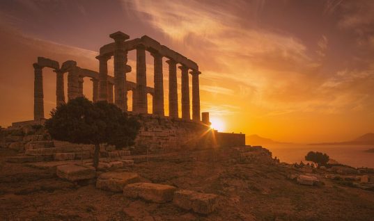 Ώρα για παιχνίδι: Μπορείς να βρεις από μία φωτογραφία 10 ελληνικά μνημεία που όλοι οι τουρίστες γνωρίζουν;