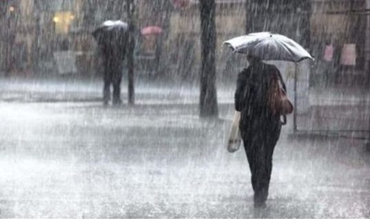 Αλλάζει ο καιρός: Ο Νοέμβριος φέρνει κακοκαιρία με πολλές βροχές