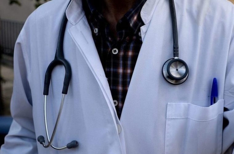 Θρίλερ με 15 θανάτους παιδιών σε δύο ελληνικά νοσοκομεία: «Ελέγχεται» ο καρδιοχειρουργός «Μεσσίας»