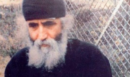 29 χρόνια από την κοίμησή του Αγίου Παϊσίου: Ουρές έξω από τον τάφο του στη Θεσσαλονίκη