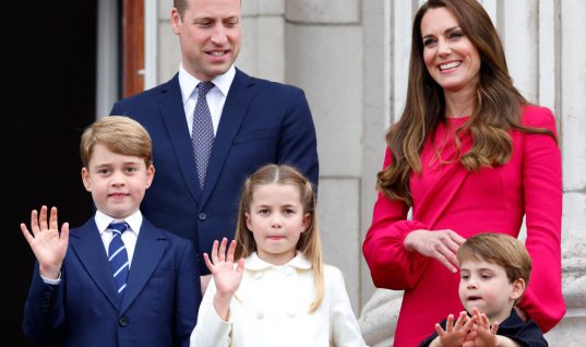 Γιατί τα παιδιά του πρίγκιπα Γουίλιαμ και της Κέιτ Μίντλετον δεν τρώνε μαζί τους –Όσα αποκάλυψε ο πρώην σεφ τους