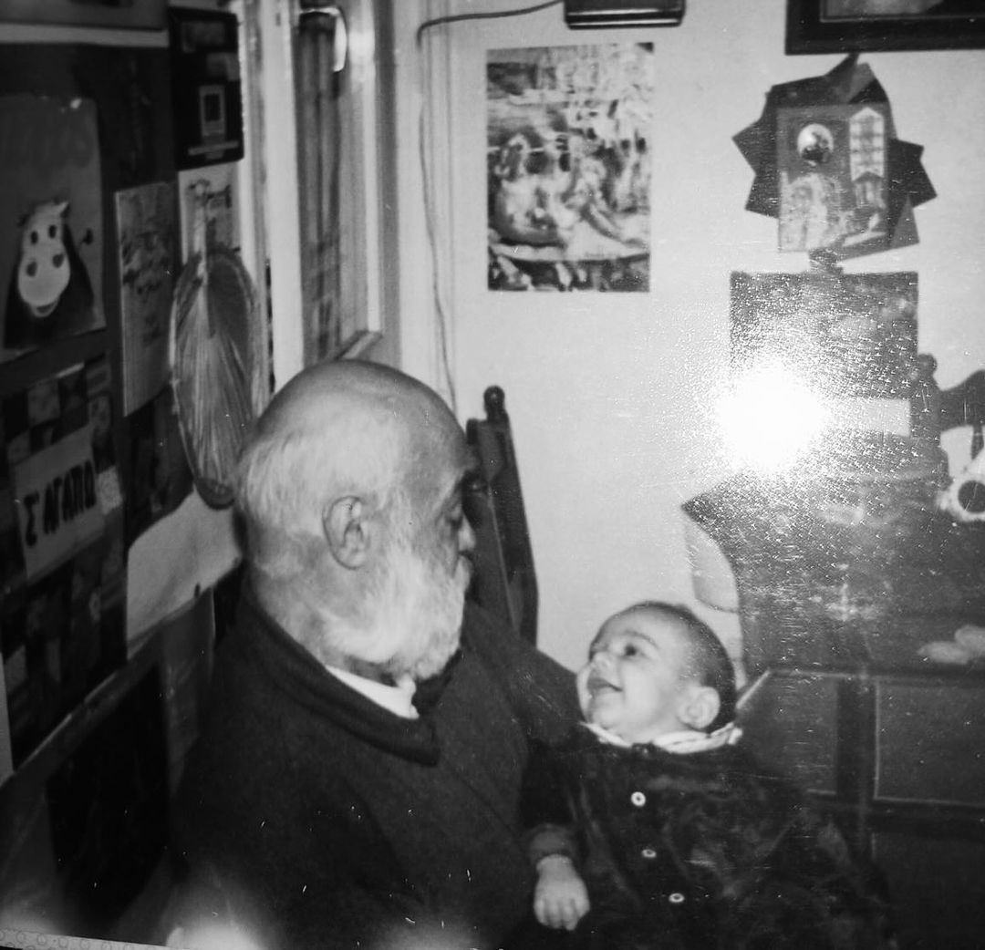 Νίκος Μπάρκουλης: Οι σπάνιες φωτογραφίες με τον πατέρα του, Αντρέα Μπάρκουλη (εικόνες)